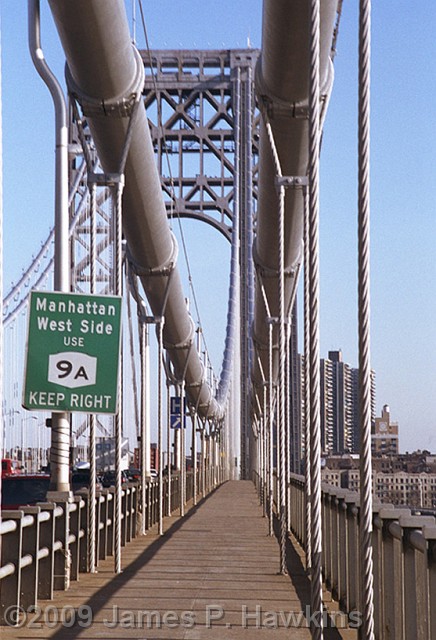 slides/05 - CAE010302_0036.jpg bridges George Washington Bridge Camera: Canon AE-1 Film: Kodacolor ASA 100